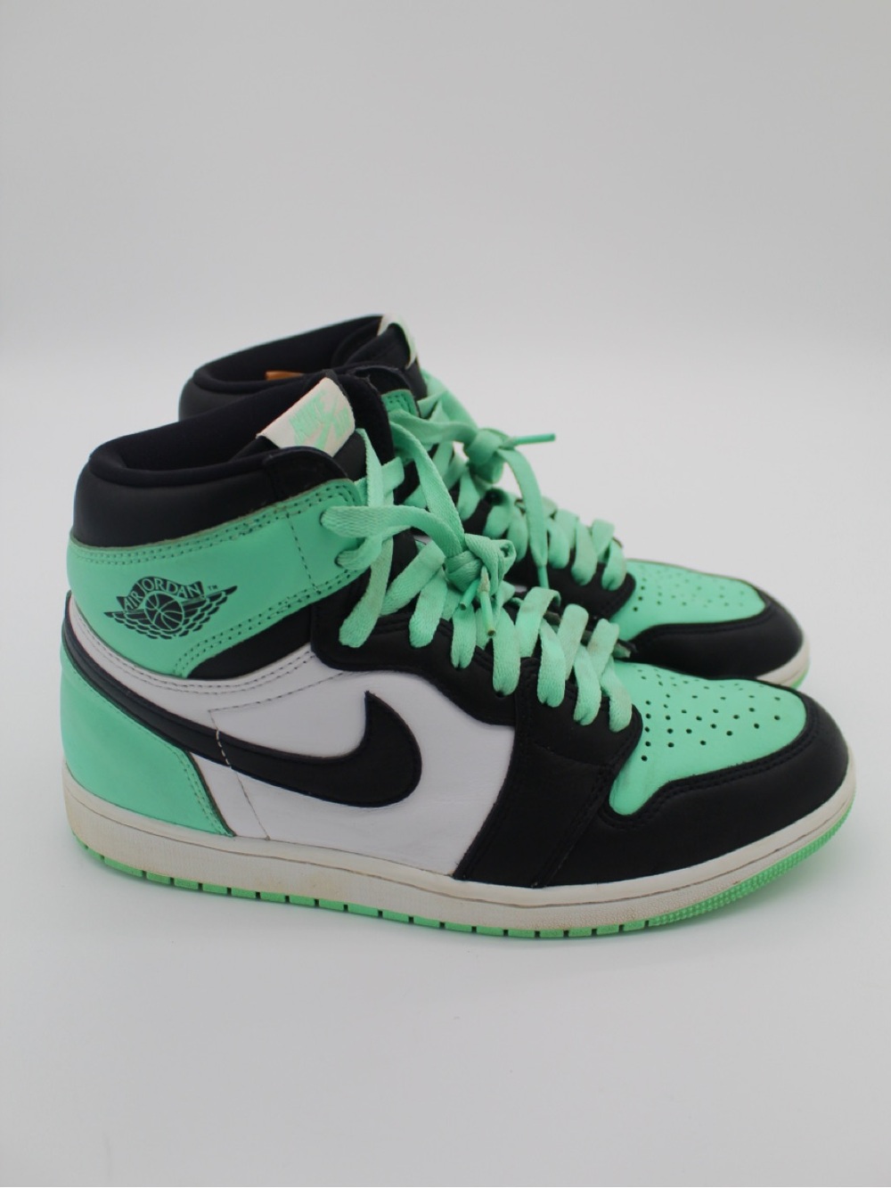 Nike Air Jordan 1 Retro High OG Green Glow Size 8.5 Men DZ5485-130 Sneaker Shoes